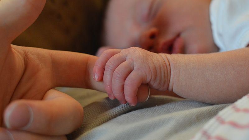 Merawat Bayi Baru Lahir - Menidurkan Bayi